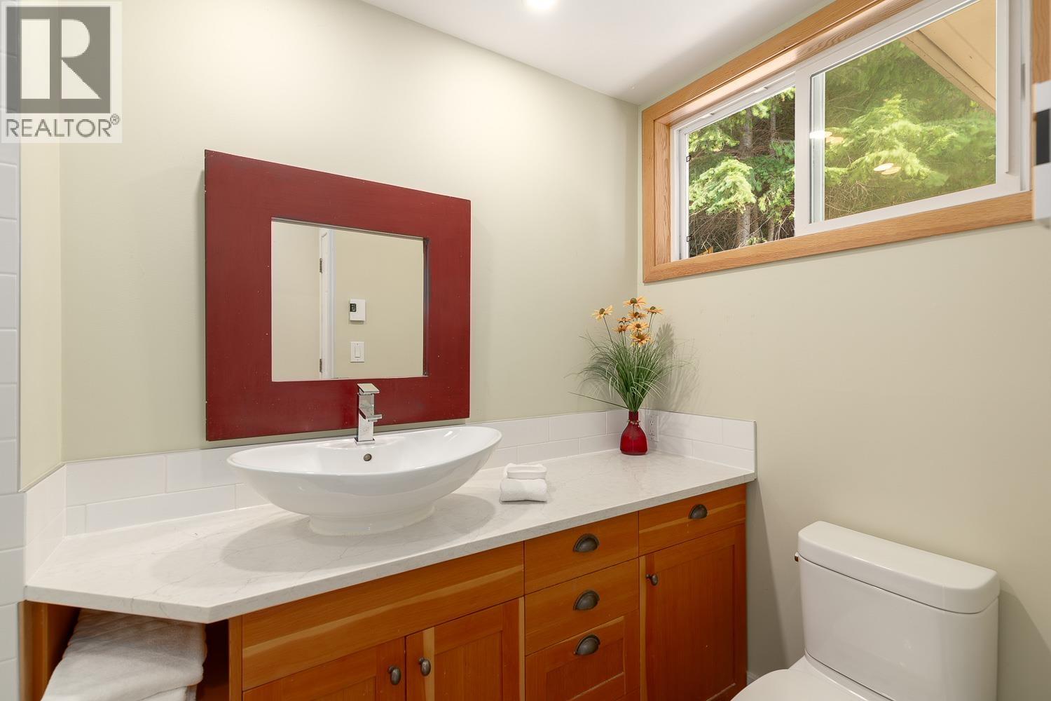 1483 Webb Road, Bowen Island, British Columbia  V0N 1G0 - Photo 19 - R3133912