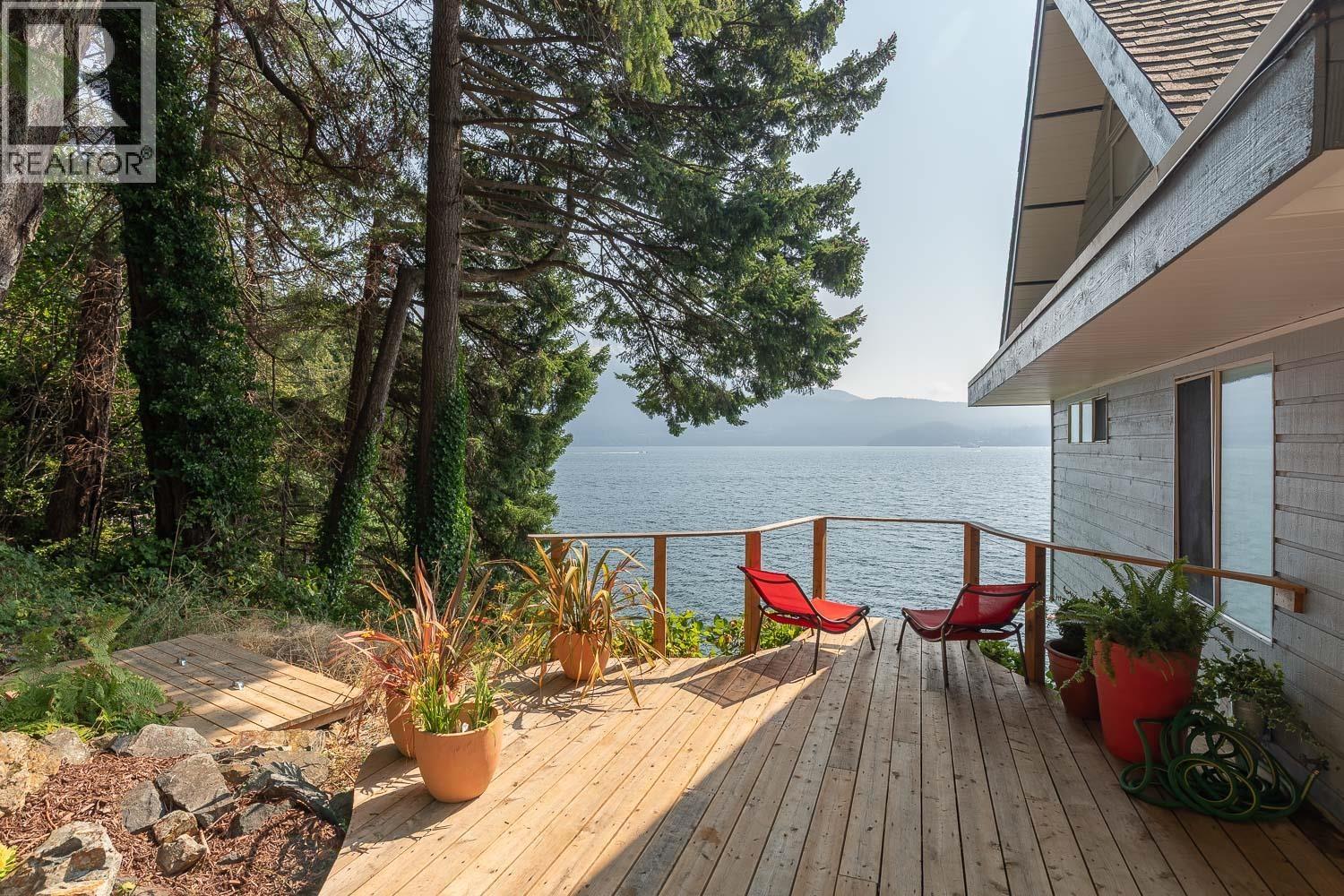 1483 Webb Road, Bowen Island, British Columbia  V0N 1G0 - Photo 3 - R3133912