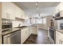 3842 Gordon Drive Unit# 216, Kelowna, BC V1W 3G4