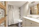 3842 Gordon Drive Unit# 216, Kelowna, BC V1W 3G4