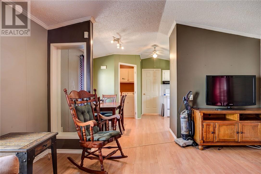 76 Corbin Avenue, Wahnapitae, Ontario  P0M 3C0 - Photo 8 - 2128355