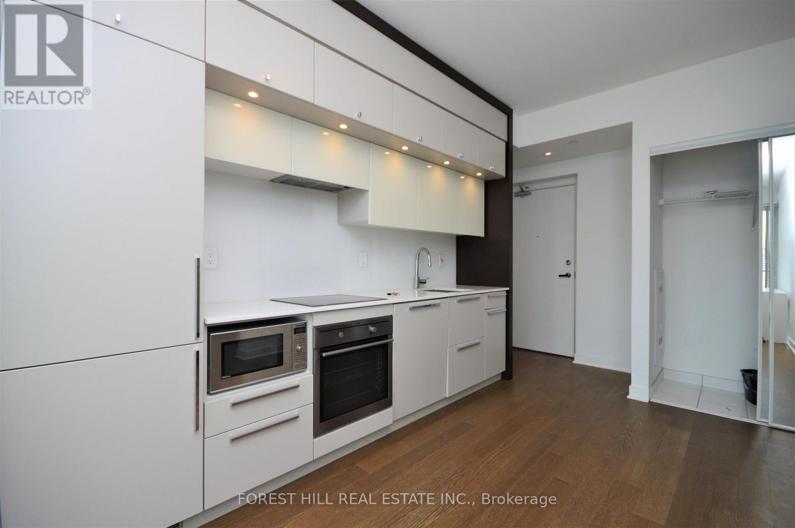 3601 - 15 Grenville Street, Toronto, Ontario  M4Y 1A1 - Photo 3 - C13421010