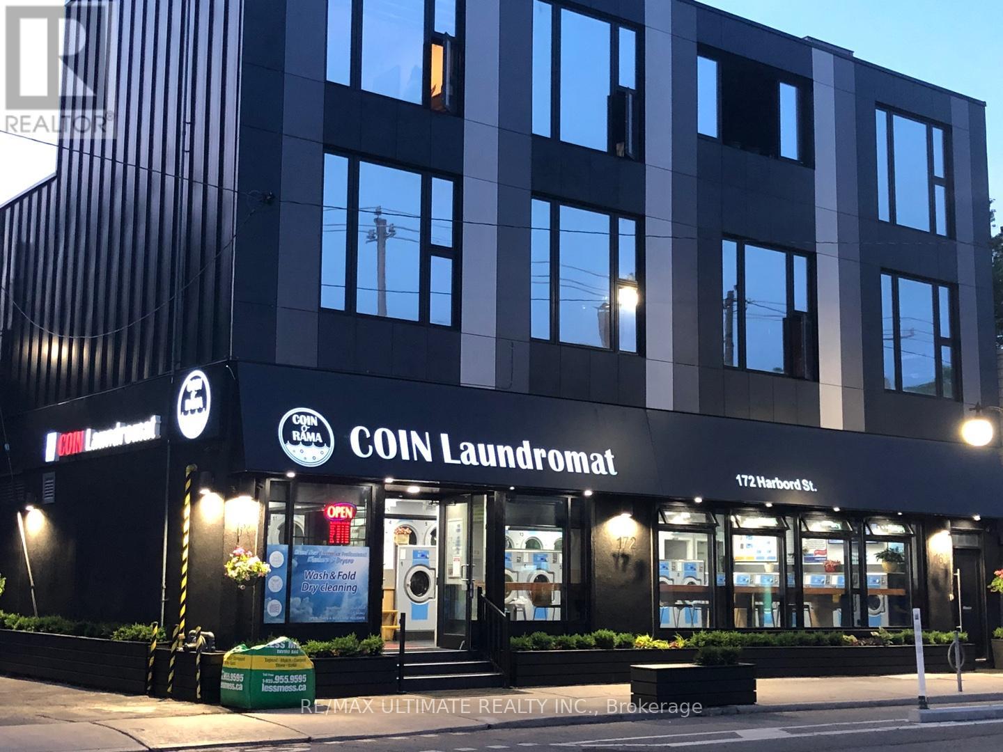 172 HARBORD STREET, Toronto, Ontario