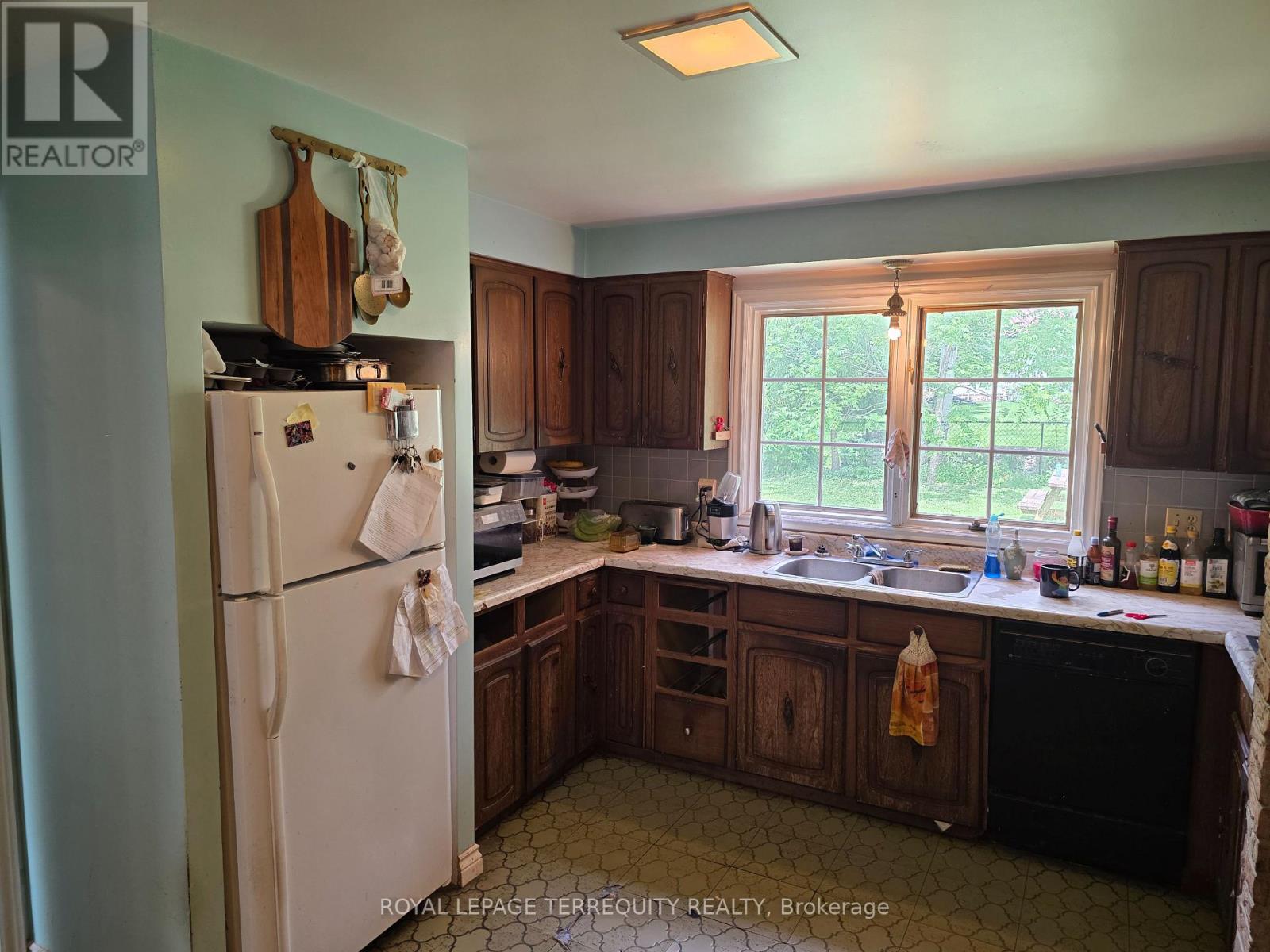 519 Henry Street, Whitby, Ontario  L1N 5C9 - Photo 6 - E13421084