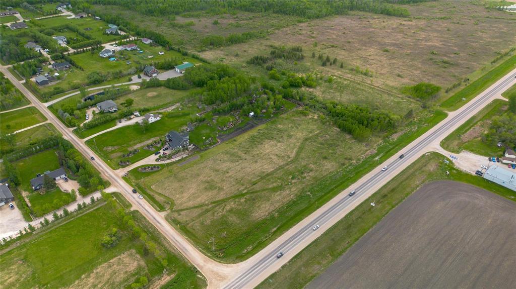 20 Eastgate Drive, La Broquerie, Manitoba  R5G 1Z9 - Photo 3 - 202613126