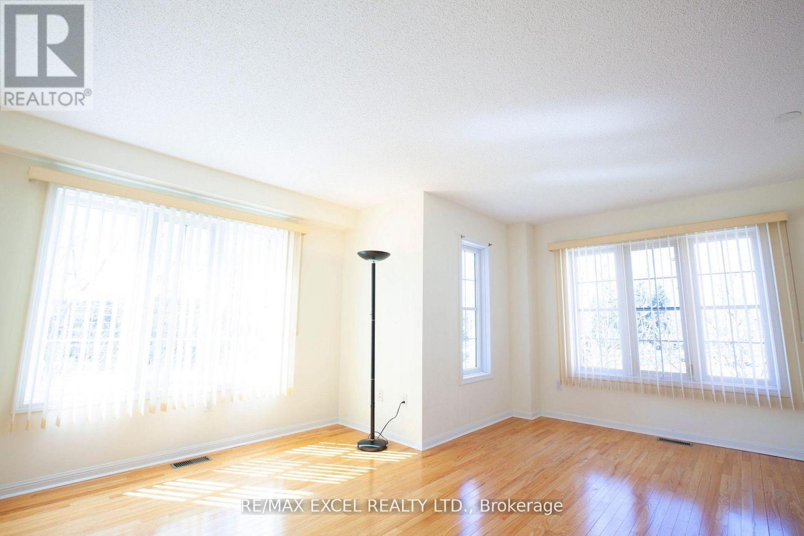 14 Woltner Way, Markham (Village Green-South Unionville), Ontario  L3R 5Y7 - Photo 8 - N13421046