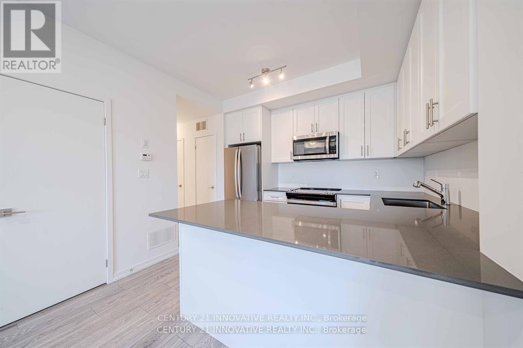 10 - 16 Lytham Green Circle, Newmarket, Ontario  L3Y 0H5 - Photo 15 - N13421078