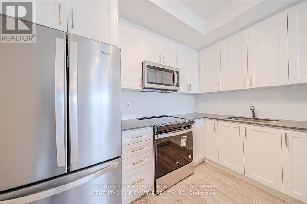 10 - 16 Lytham Green Circle, Newmarket, Ontario  L3Y 0H5 - Photo 16 - N13421078