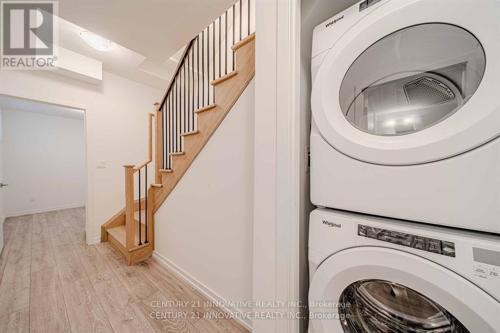 10 - 16 Lytham Green Circle, Newmarket, Ontario  L3Y 0H5 - Photo 26 - N13421078