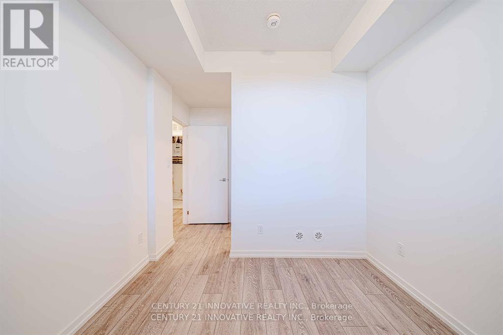 10 - 16 Lytham Green Circle, Newmarket, Ontario  L3Y 0H5 - Photo 34 - N13421078