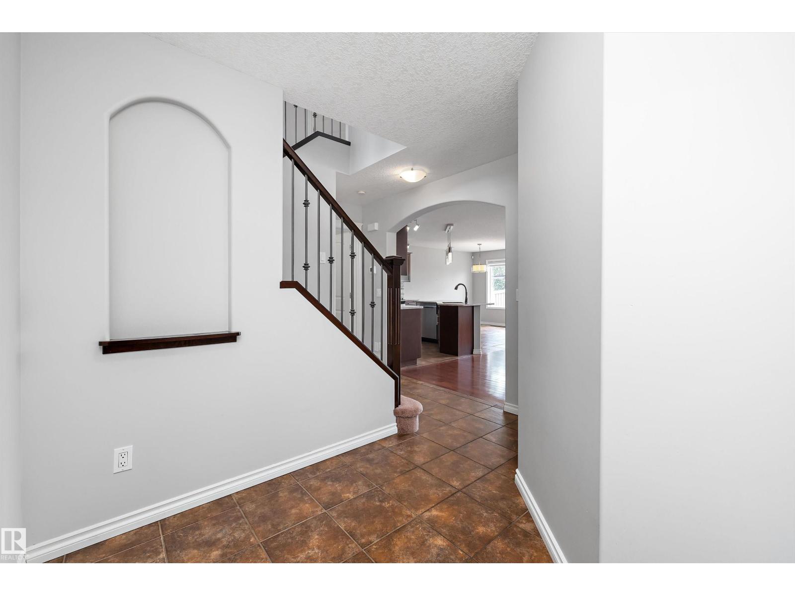 205 Macewan Rd Sw, Edmonton, Alberta  T6W 1R2 - Photo 5 - E4492618