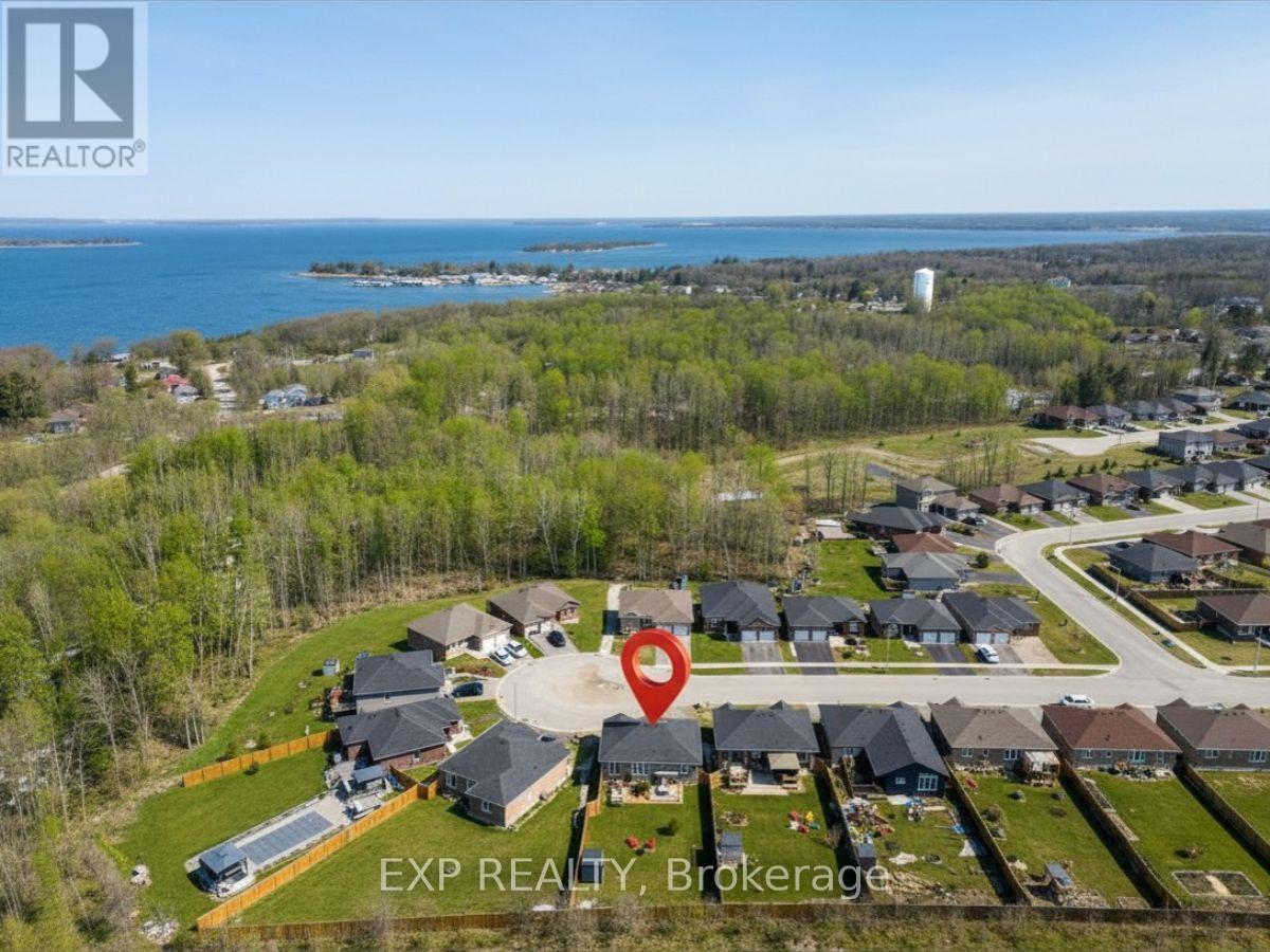 51 Hunter Avenue, Tay, Ontario  L0K 2A0 - Photo 2 - S13421124