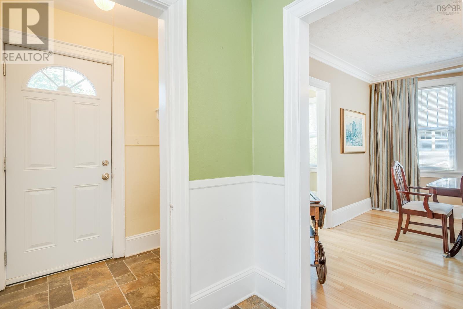 6076 Shirley Street, Halifax, Nova Scotia  B3H 2M8 - Photo 10 - 202613800
