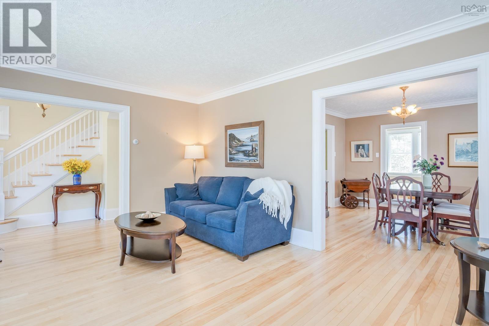 6076 Shirley Street, Halifax, Nova Scotia  B3H 2M8 - Photo 5 - 202613800