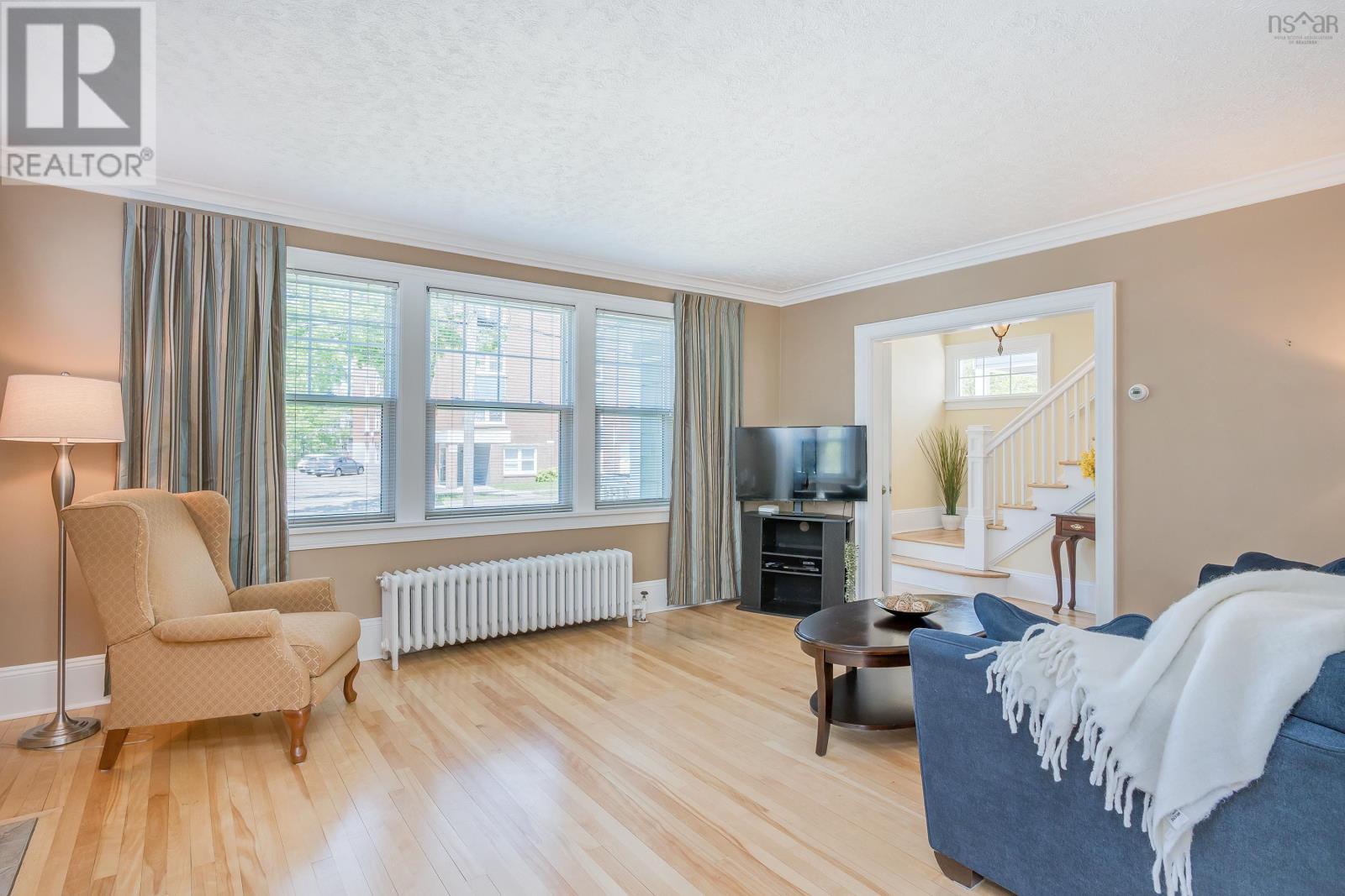 6076 Shirley Street, Halifax, Nova Scotia  B3H 2M8 - Photo 3 - 202613800
