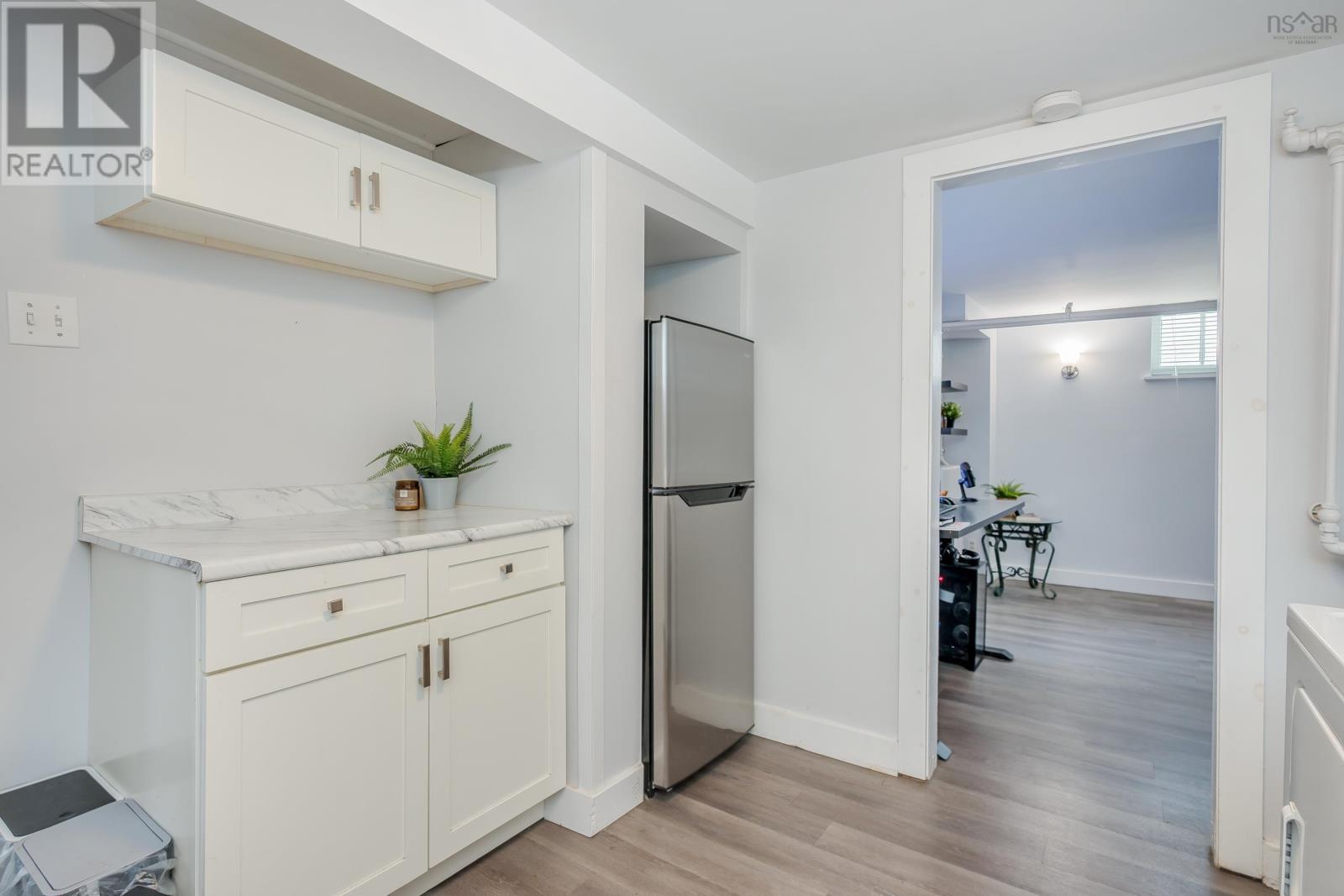 6076 Shirley Street, Halifax, Nova Scotia  B3H 2M8 - Photo 26 - 202613800