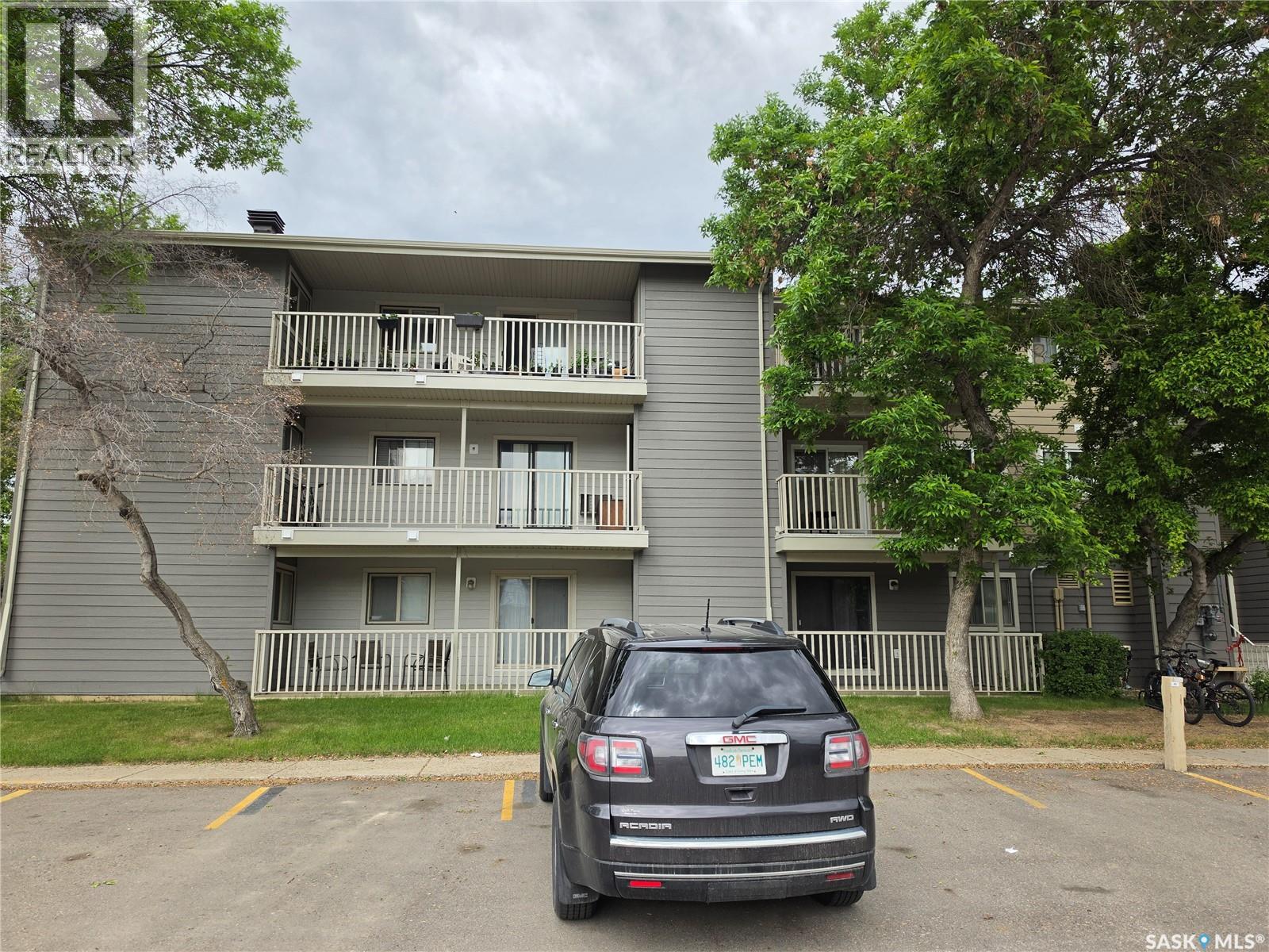 304 A1 - 1121 Mckercher Drive, Saskatoon, Saskatchewan  S7H 5B8 - Photo 1 - SK038770