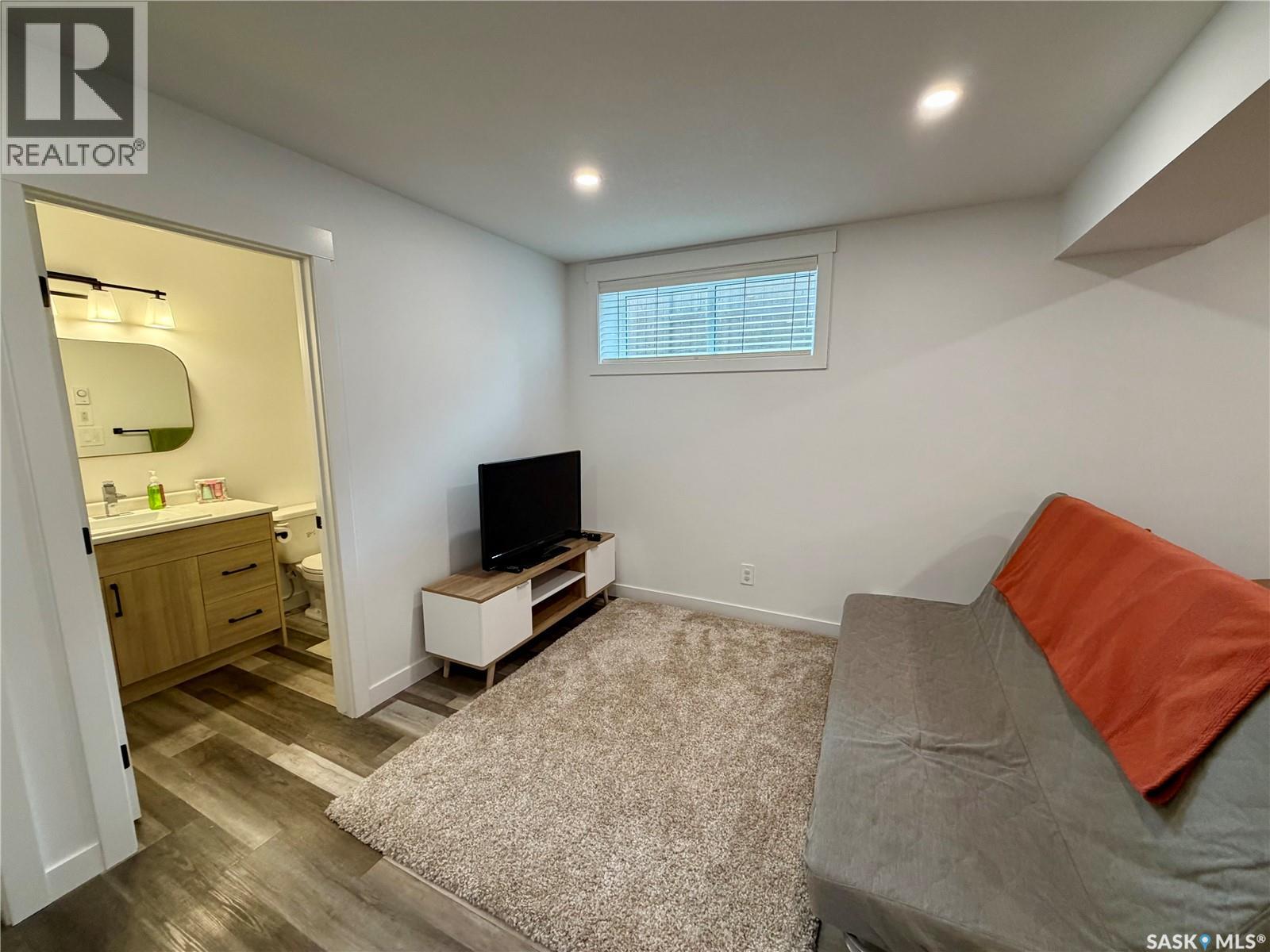 302 Chelsom Manor, Saskatoon, Saskatchewan  S7V 1R3 - Photo 33 - SK038626