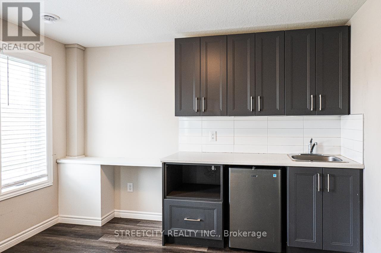 381 Callaway Road, London North, Ontario  N6G 0N8 - Photo 6 - X13421286