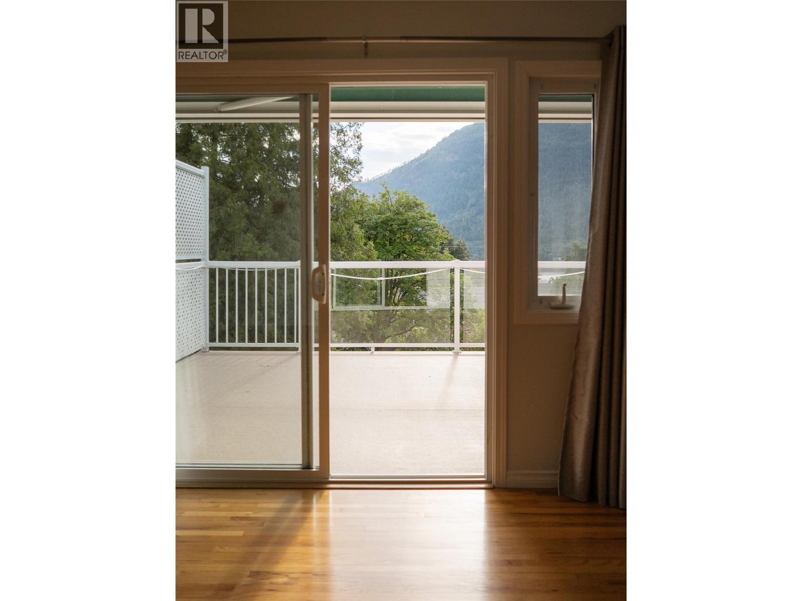 615 Eighth Street, Nelson, British Columbia  V1L 3A6 - Photo 16 - 10390503