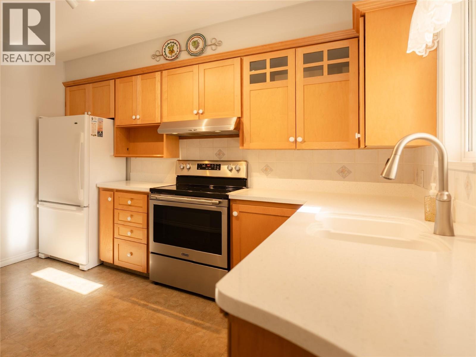 615 Eighth Street, Nelson, British Columbia  V1L 3A6 - Photo 20 - 10390503