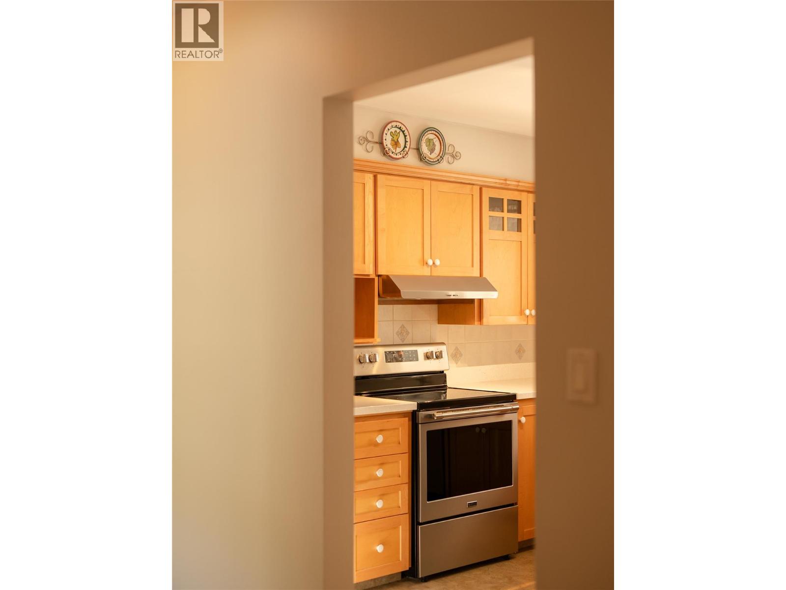 615 Eighth Street, Nelson, British Columbia  V1L 3A6 - Photo 22 - 10390503