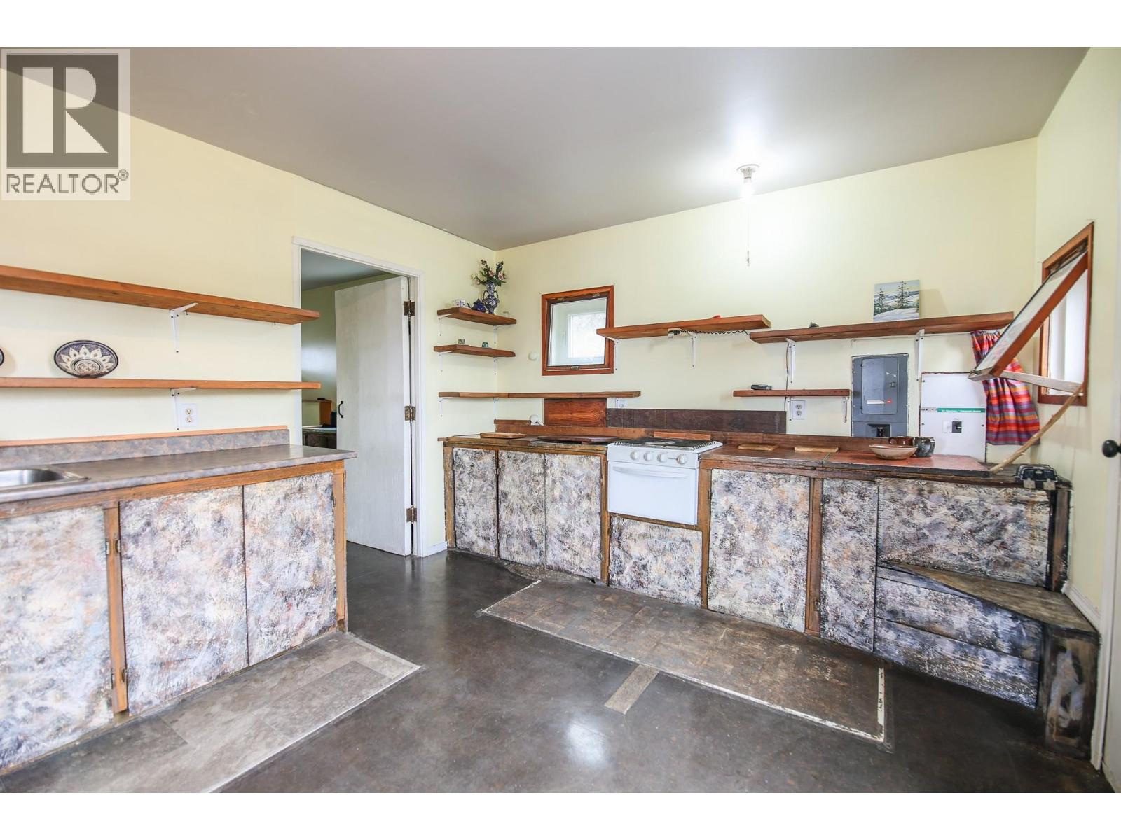 1345 3 Highway, Osoyoos, British Columbia  V0H 1V6 - Photo 23 - 10390677