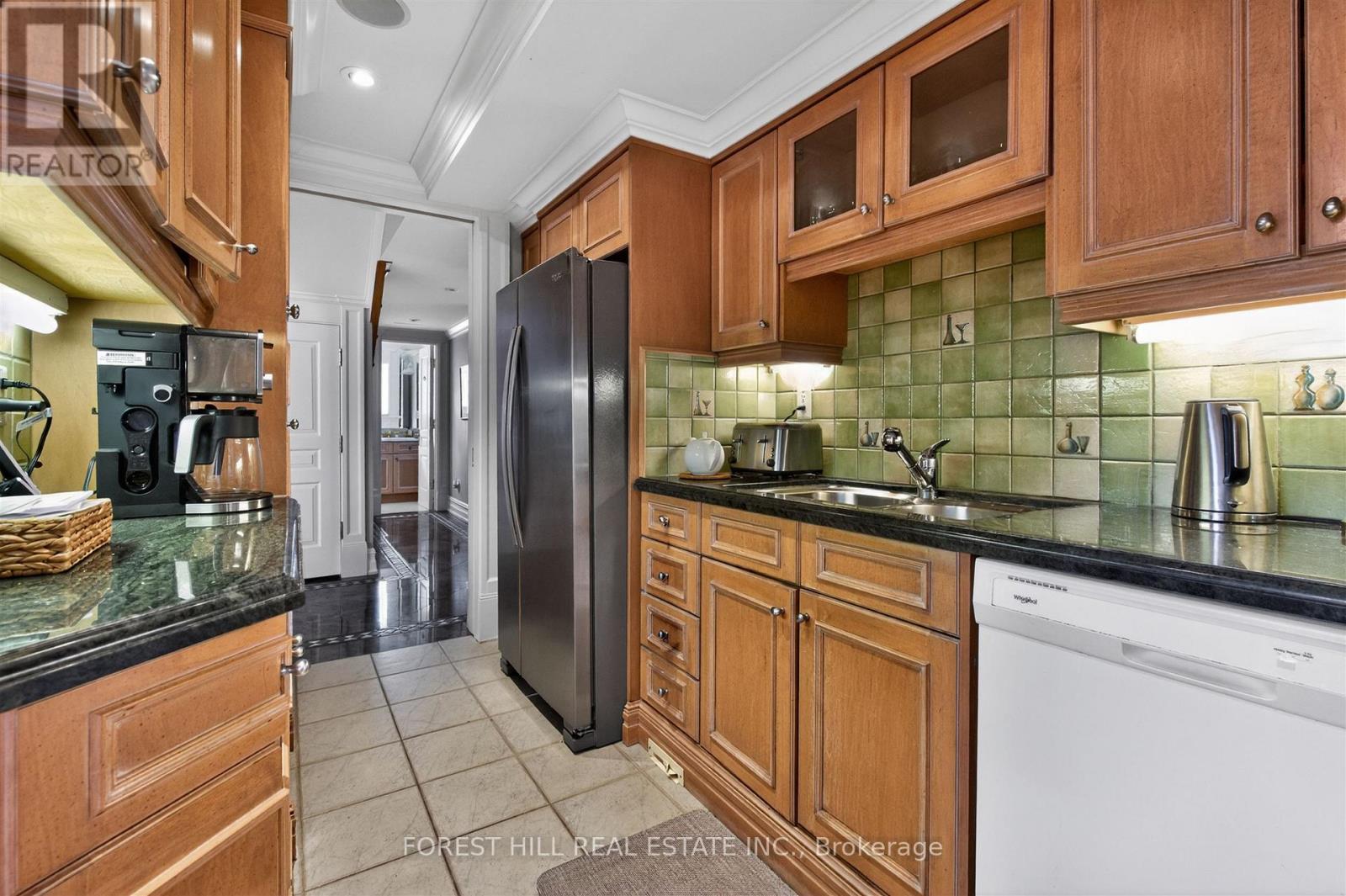 2 - 74 Lynwood Avenue, Toronto, Ontario M4V 1K4 - Photo 13 - C13421290