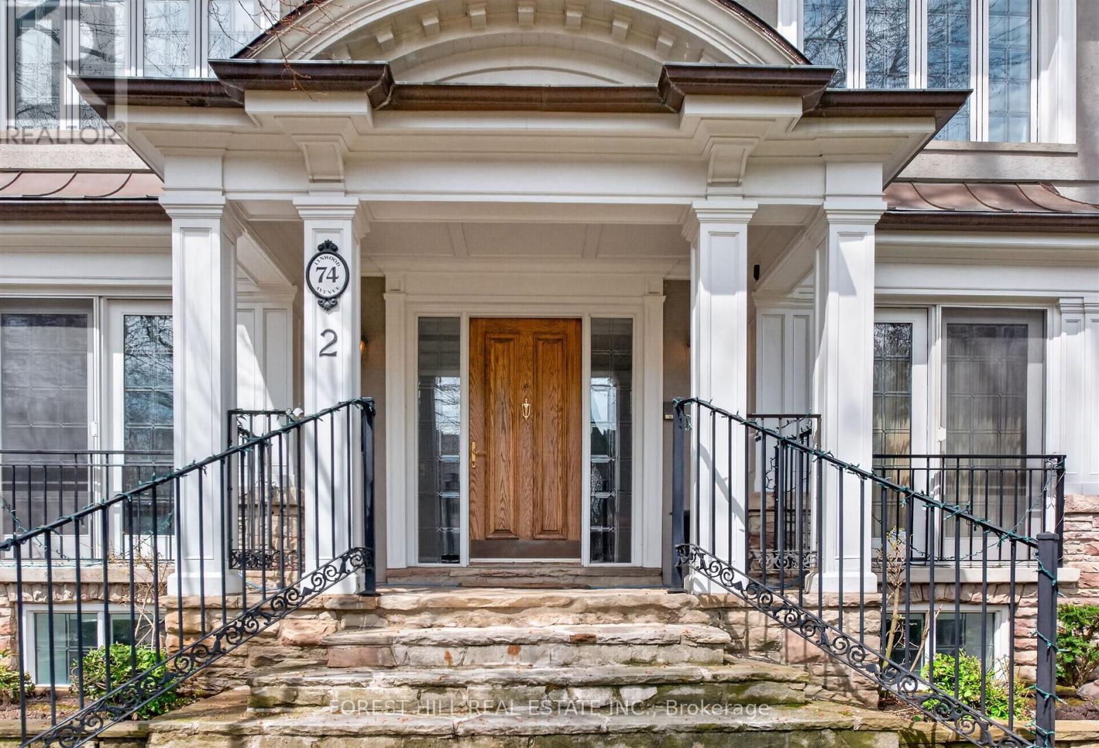 2 - 74 Lynwood Avenue, Toronto, Ontario M4V 1K4 - Photo 3 - C13421290