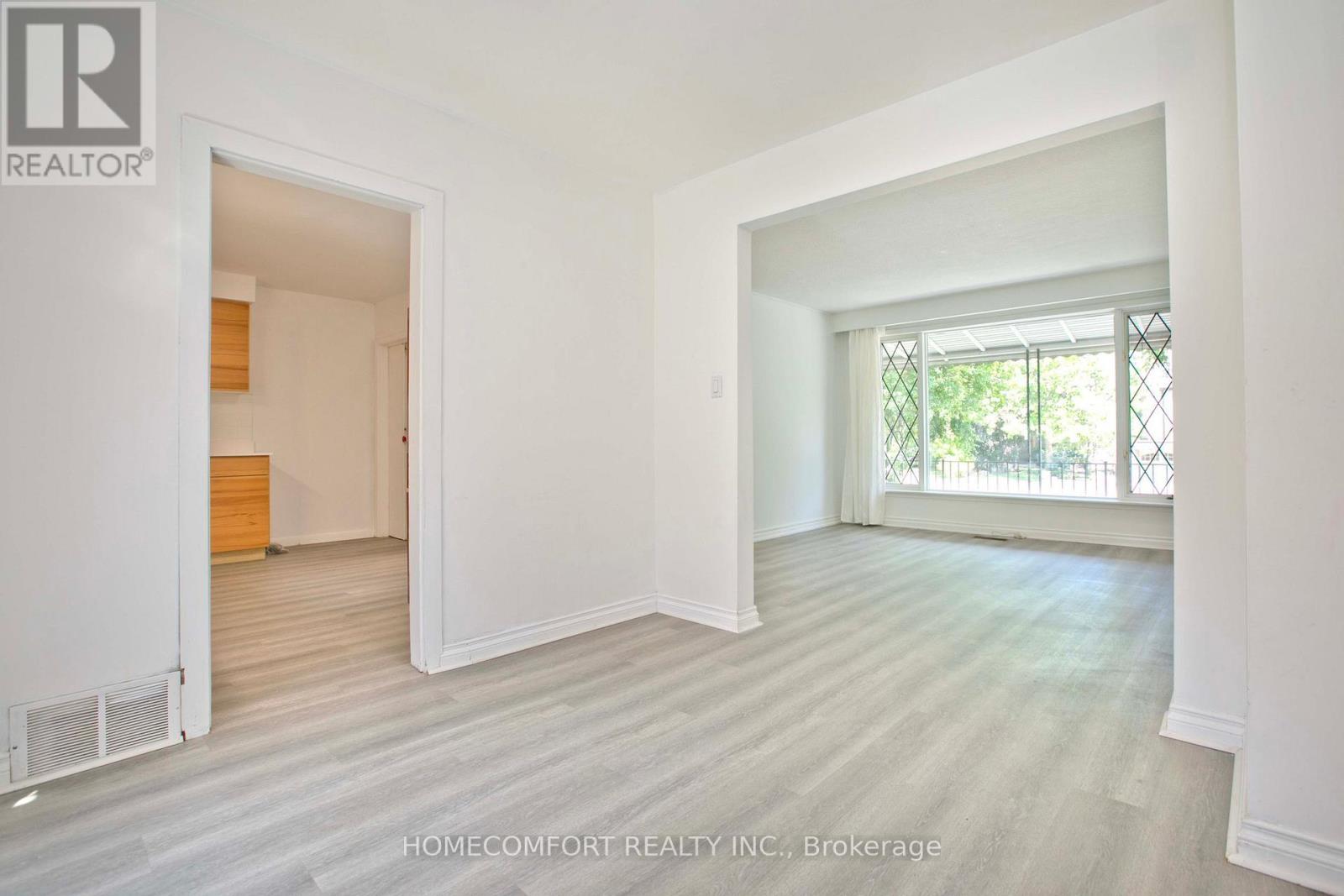 247 Parkview Avenue, Toronto, Ontario  M2N 3Z2 - Photo 7 - C13421294