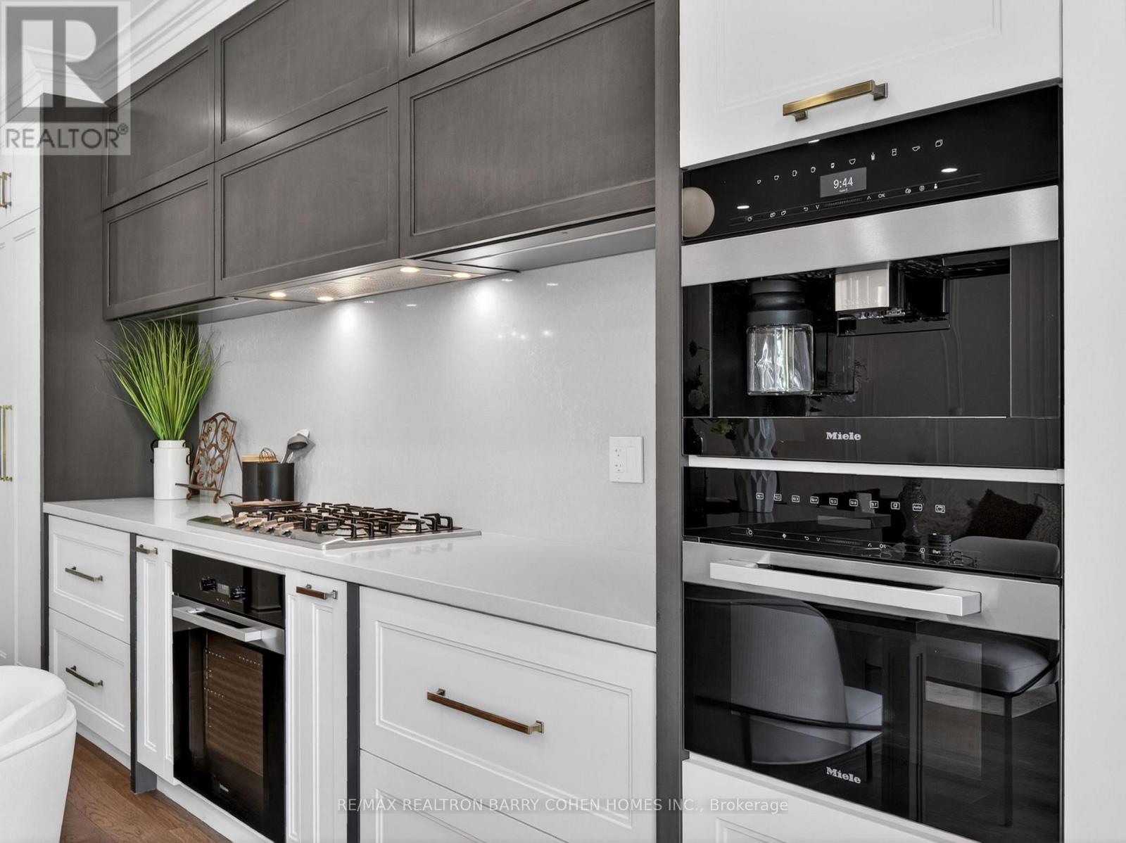 382 St Clements Avenue, Toronto, Ontario  M5N 1M1 - Photo 14 - C13421338