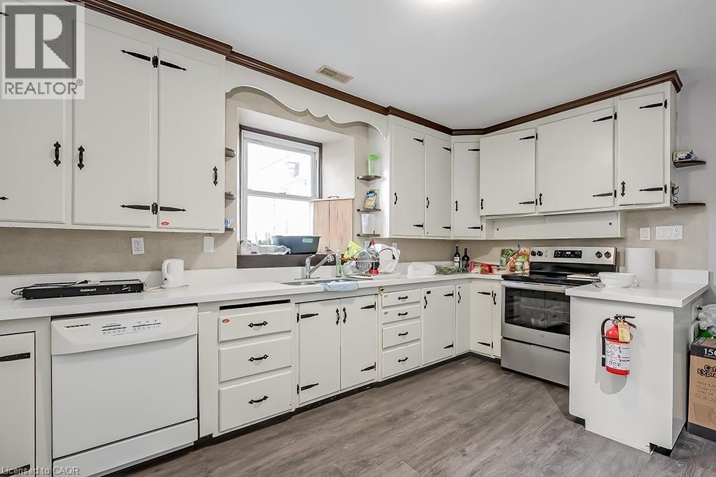 50 Sanders Boulevard, Hamilton, Ontario  L8S 3J6 - Photo 8 - 40802767