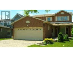 211 PONYMEADOW TERRACE, Toronto, Ontario