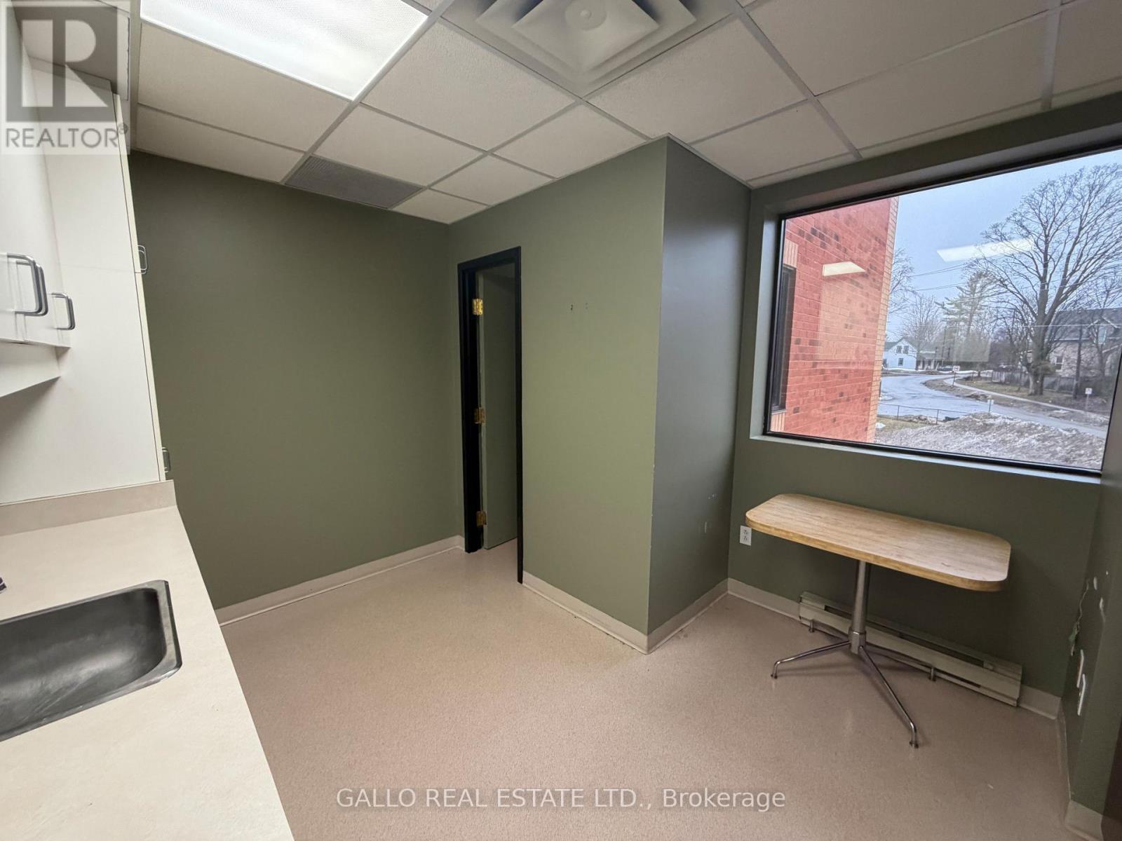 207 - 2 Campbell Drive, Uxbridge, Ontario  L9P 1H6 - Photo 6 - N12875706