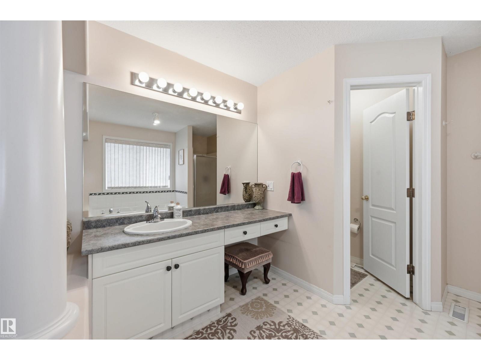 514 Butterworth Wy Nw, Edmonton, Alberta  T6R 2G8 - Photo 34 - E4492622