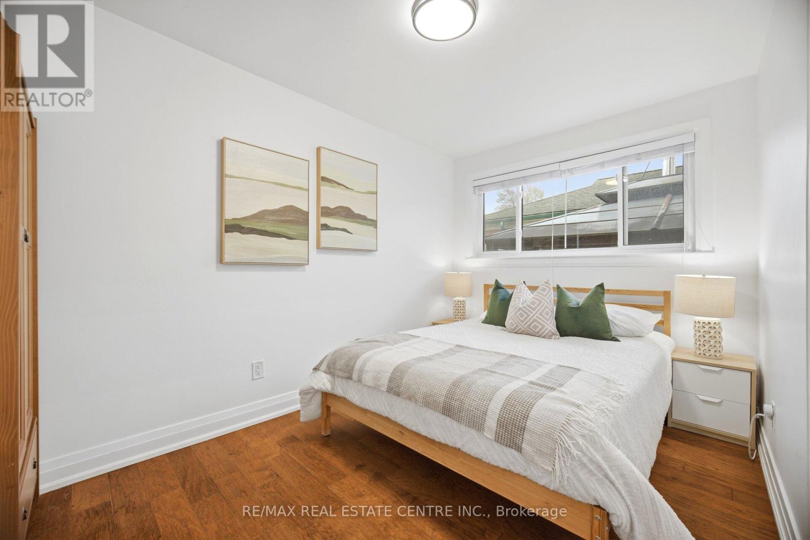 1376 Royal Drive, Burlington, Ontario  L7P 2G9 - Photo 26 - W13124926