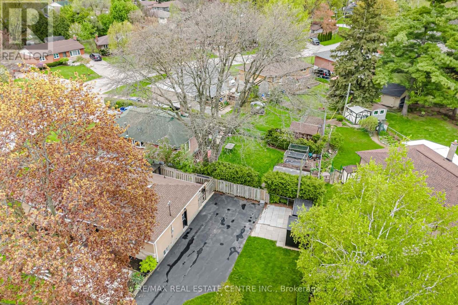 1376 Royal Drive, Burlington, Ontario  L7P 2G9 - Photo 46 - W13124926