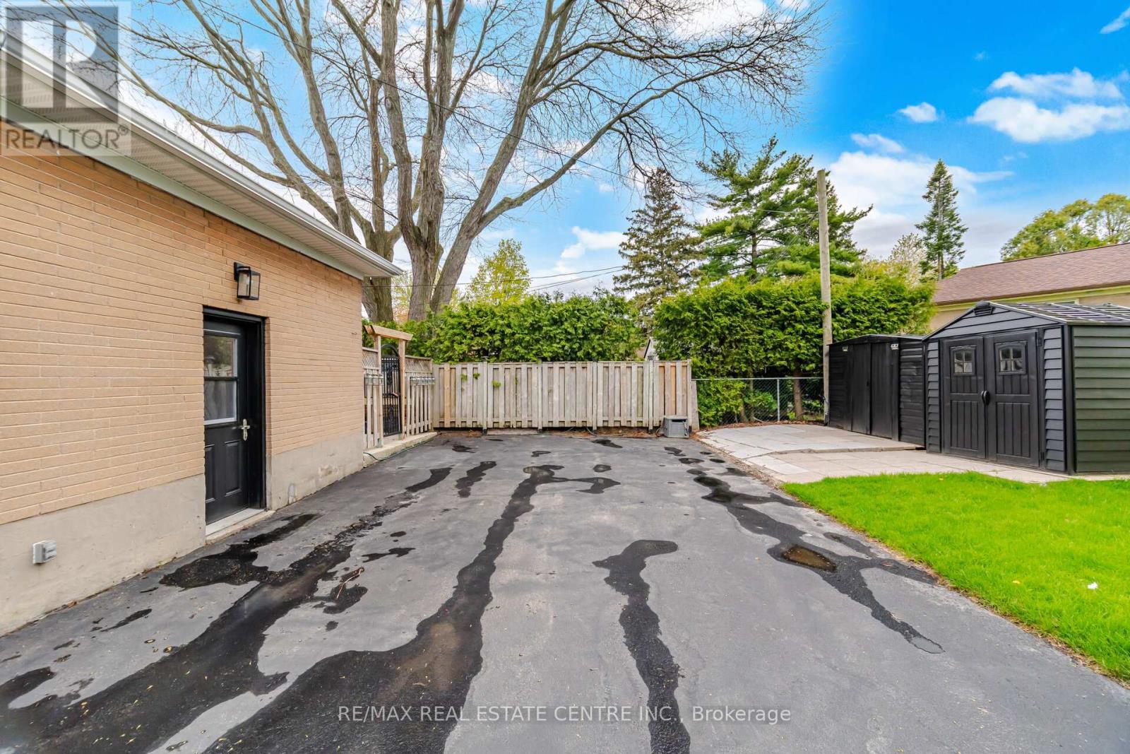 1376 Royal Drive, Burlington, Ontario  L7P 2G9 - Photo 47 - W13124926