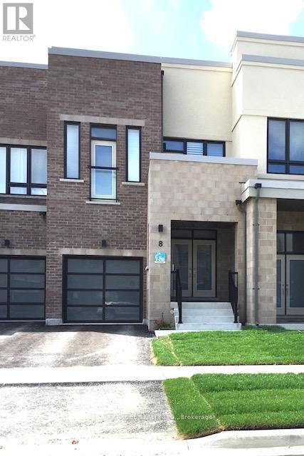 8 Helliwell Crescent, Richmond Hill, Ontario L4E 5B6 - Photo 3 - N13421348