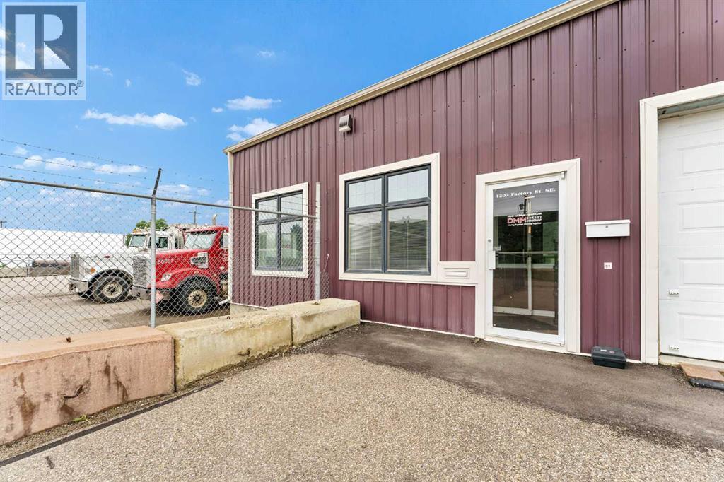 1202 Factory Street SE, medicine hat, Alberta
