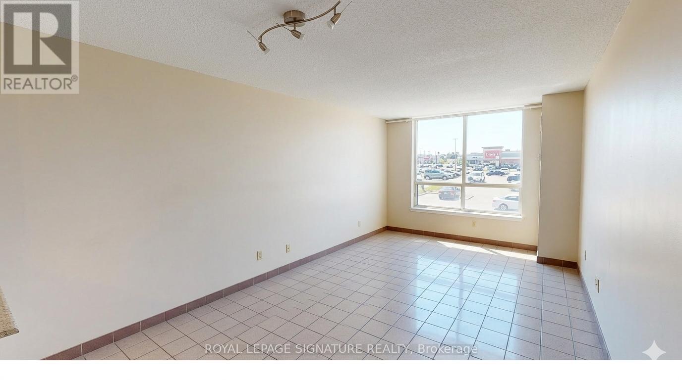 106 - 2470 Eglinton Avenue, Toronto (Beechborough-Greenbrook), Ontario  M6M 5E7 - Photo 5 - W13421202