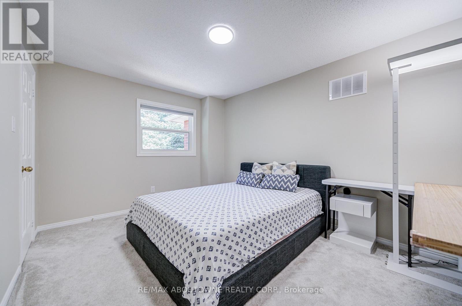 1273 Blackthorn Place, Oakville, Ontario  L6M 2P3 - Photo 24 - W13421220