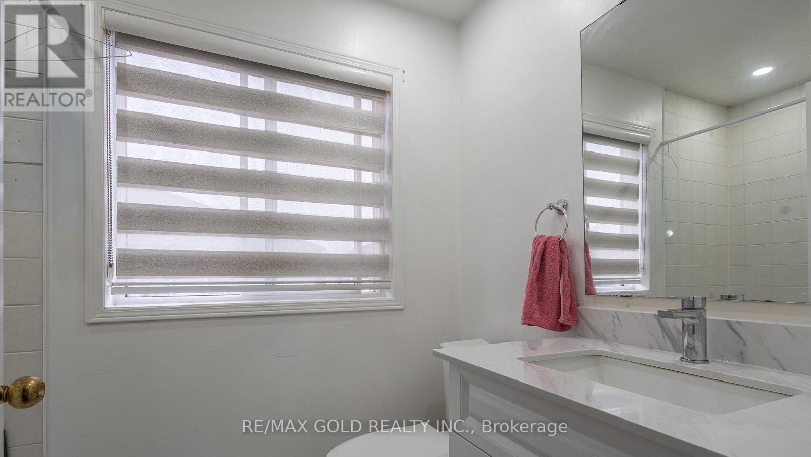 102 Bunchberry Way, Brampton, Ontario  L6R 2E8 - Photo 23 - W13421228