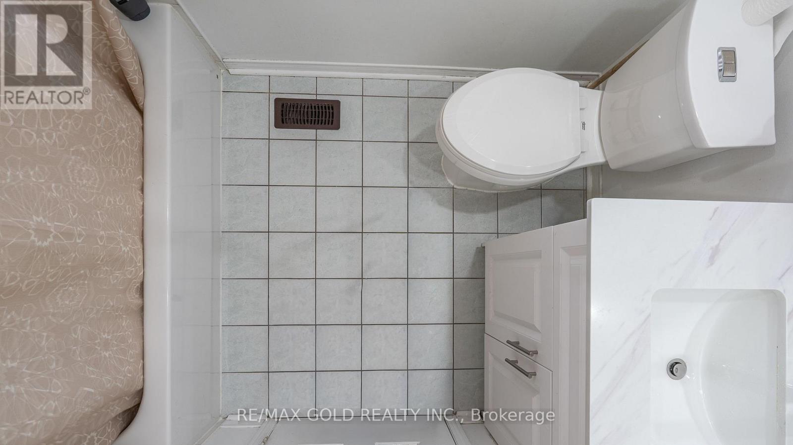 102 Bunchberry Way, Brampton, Ontario  L6R 2E8 - Photo 24 - W13421228
