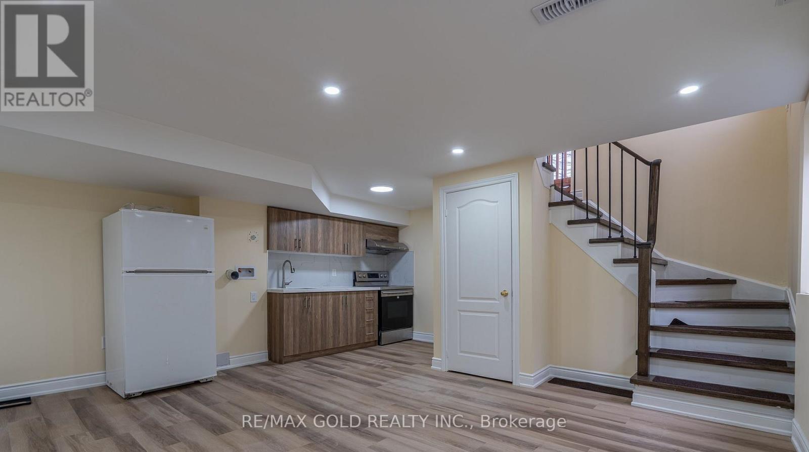 102 Bunchberry Way, Brampton, Ontario  L6R 2E8 - Photo 25 - W13421228