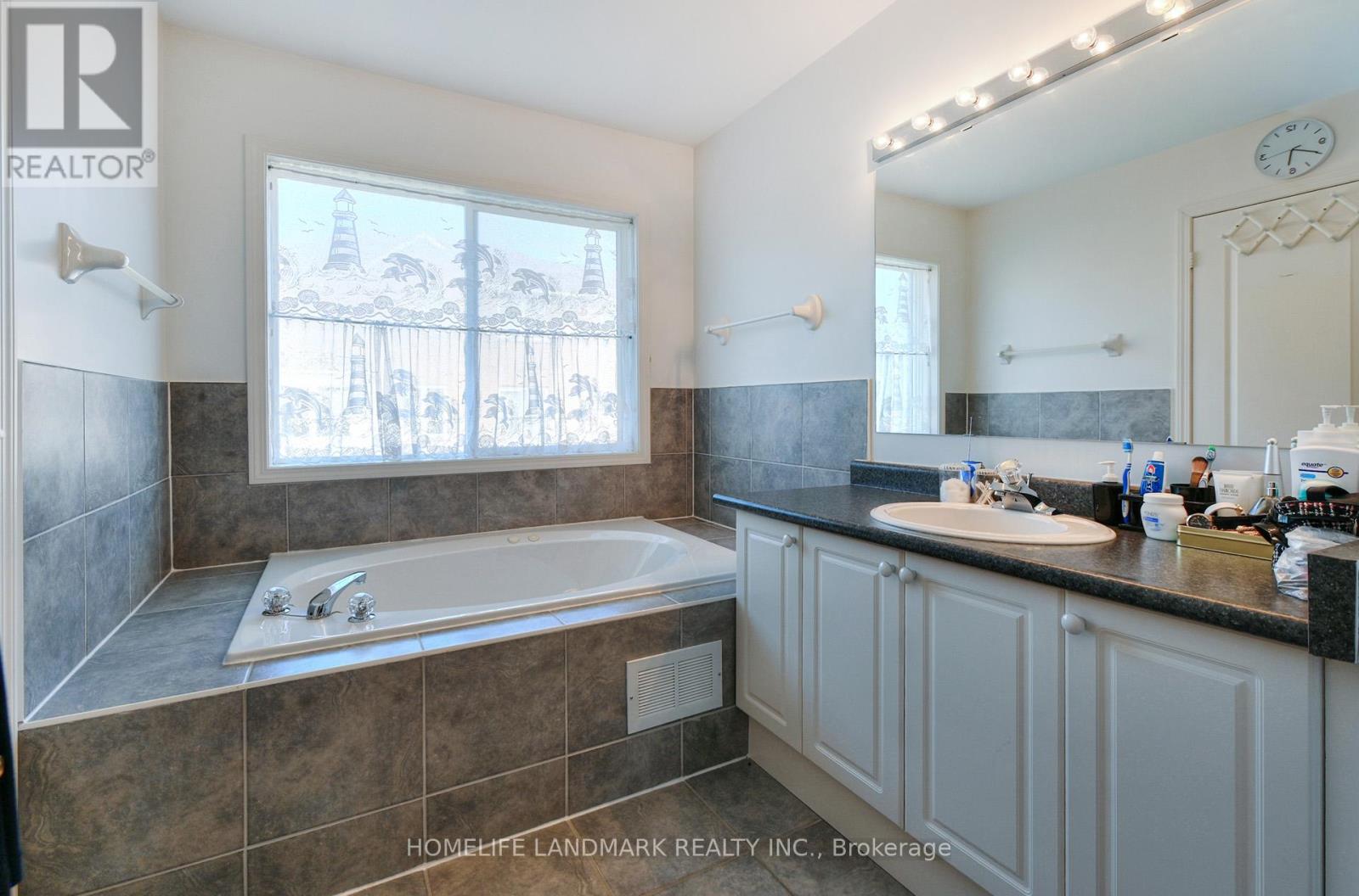 33 Fairway Court, Brampton, Ontario  L6Z 4W4 - Photo 22 - W13421334