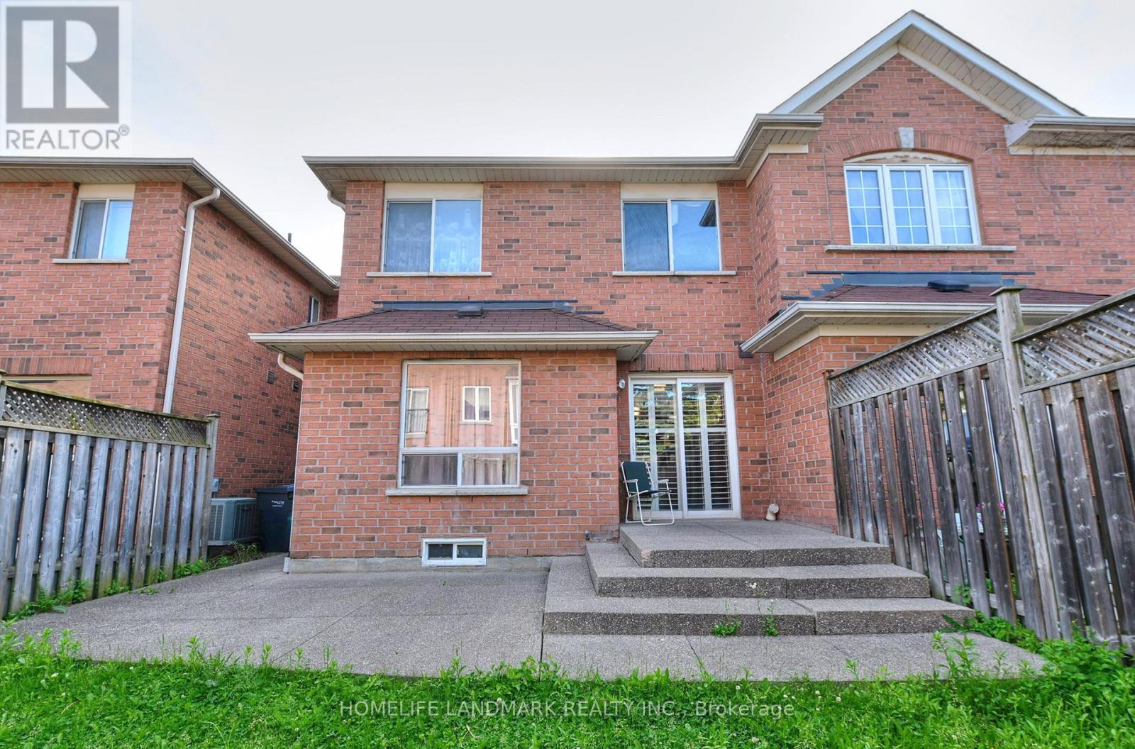 33 Fairway Court, Brampton, Ontario  L6Z 4W4 - Photo 33 - W13421334