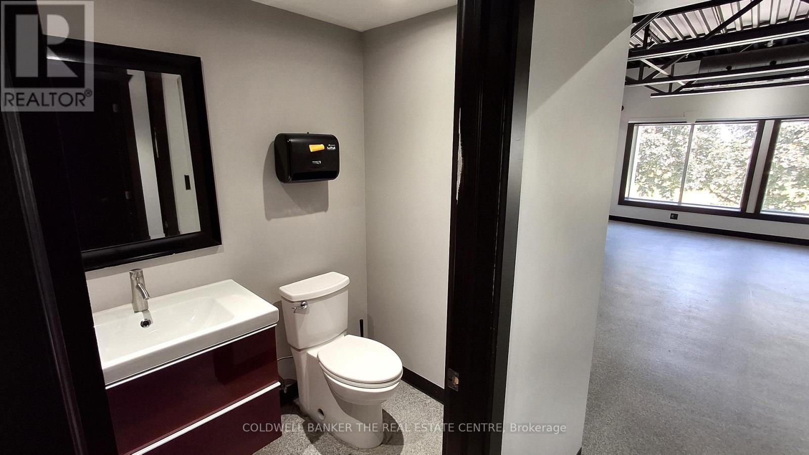 Unit A - 1070 Heritage Road, Burlington, Ontario  L7L 4X9 - Photo 11 - W13421344