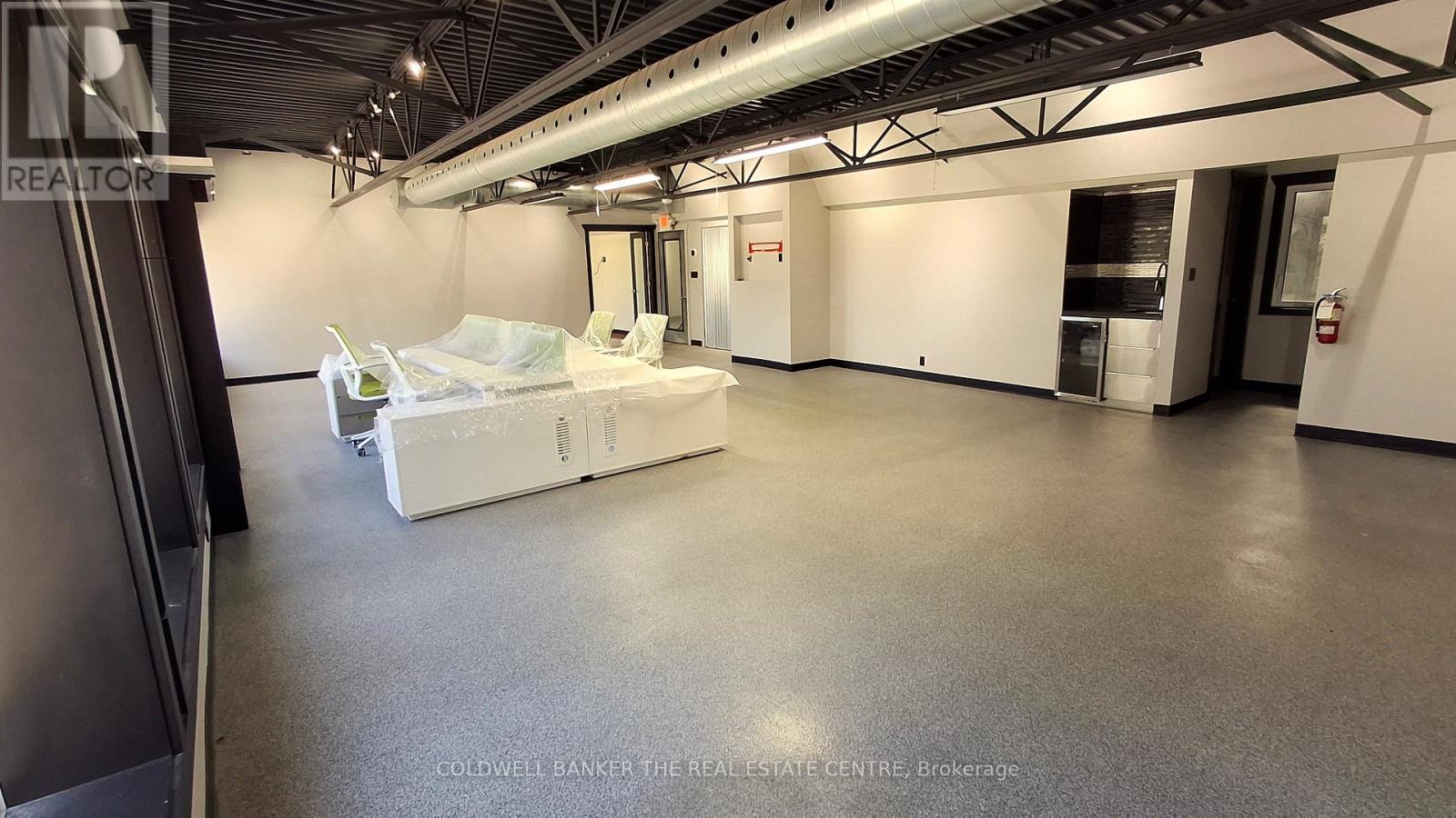 Unit A - 1070 Heritage Road, Burlington, Ontario  L7L 4X9 - Photo 8 - W13421344