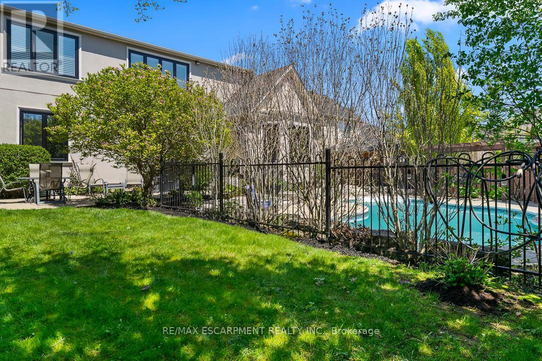 519 Hancock Way, Mississauga, Ontario  L5H 4L5 - Photo 45 - W13421398